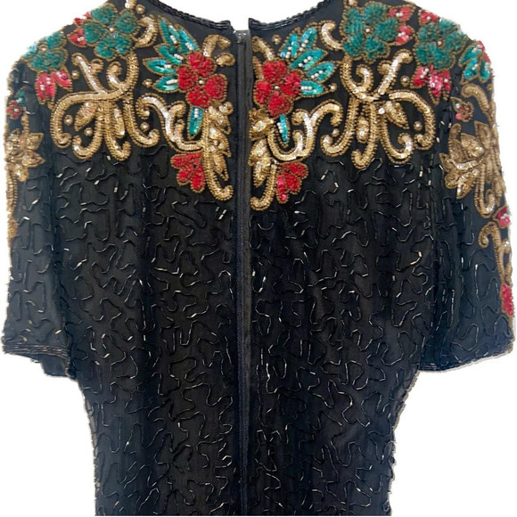 Dresses - Picture 4 of 8